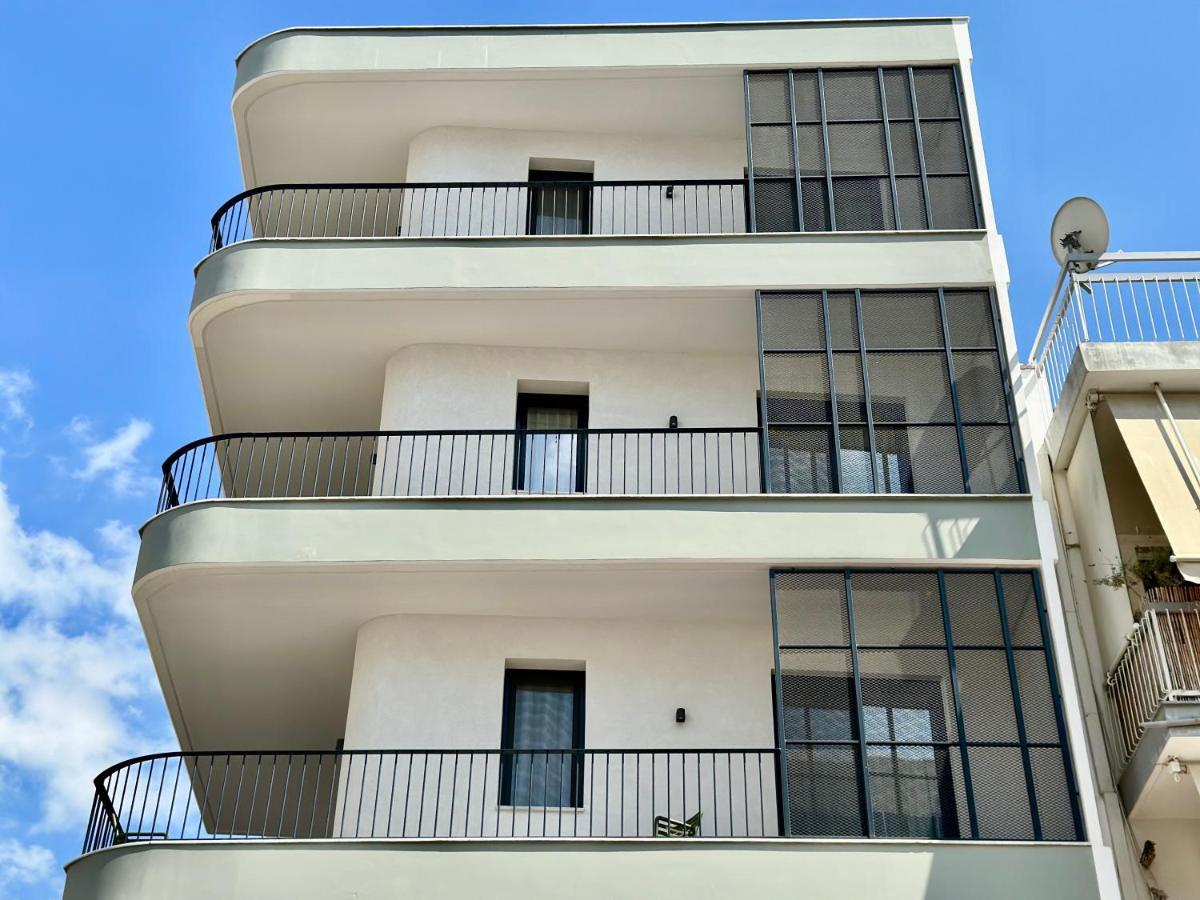 אתונה M & M - Boutique Apartments מראה חיצוני תמונה