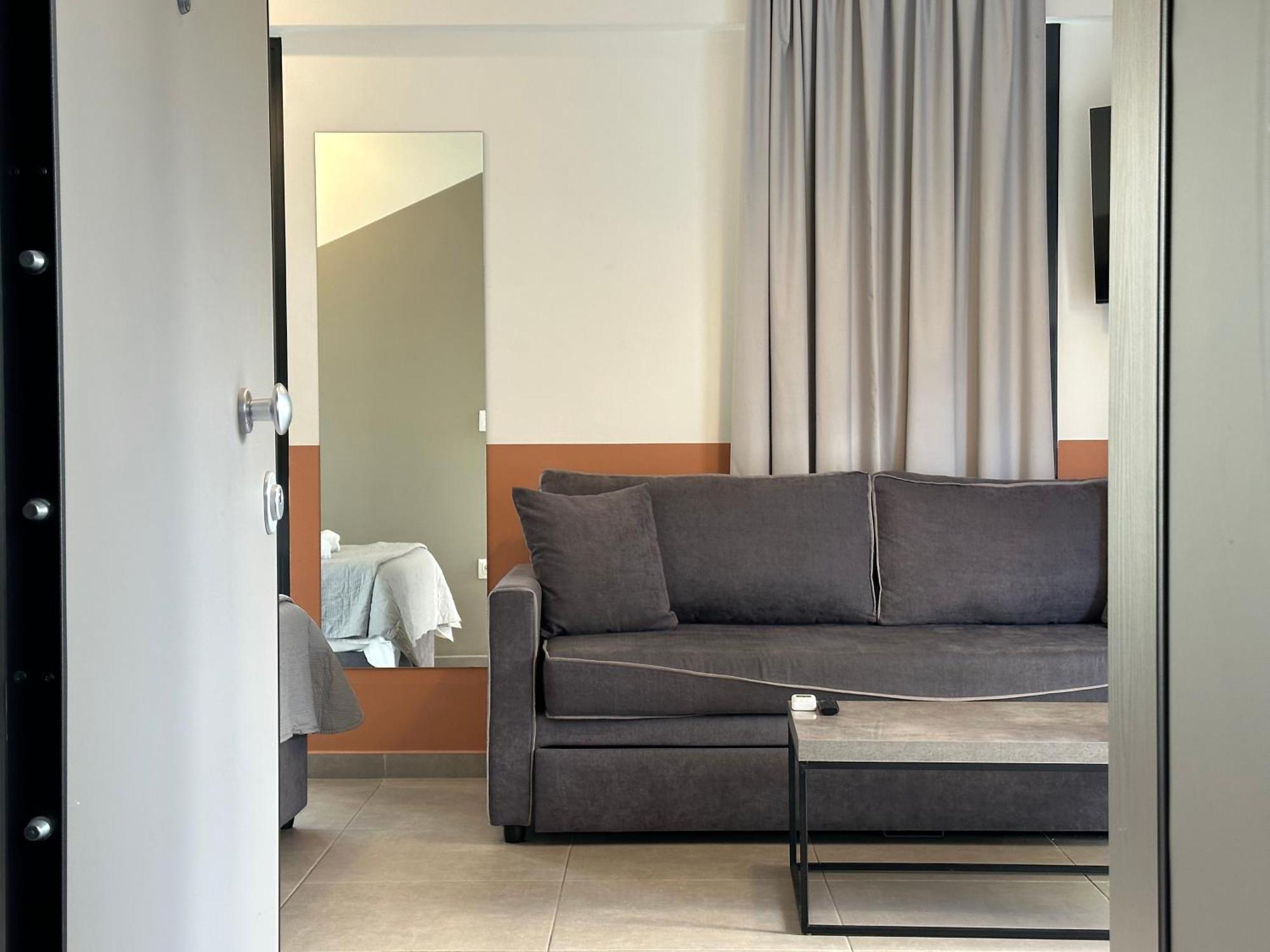 אתונה M & M - Boutique Apartments מראה חיצוני תמונה